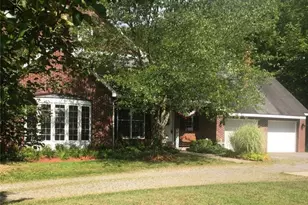 500 Morningstar Dr, Franklin Township, PA 16117 - Photo 2