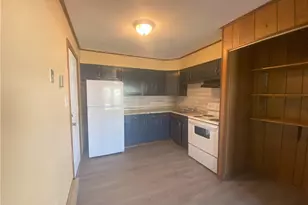 203 Irving Ave, Latrobe, PA 15650 - Photo 4