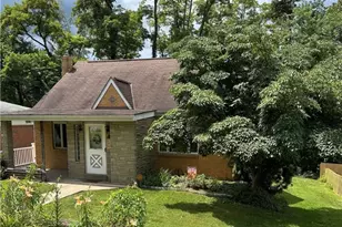 246 Maple Dr, Monroeville, PA 15146 - Photo 1