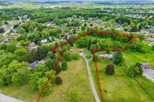 330 Center Grange Rd, Center Township, PA 15061 - Photo 42