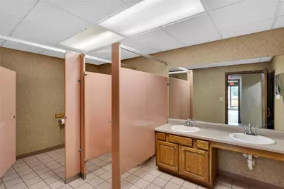 1532 Lincoln Way, White Oak, PA 15131 - Photo 14