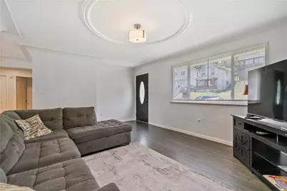 2429 Perry St, Munhall, PA 15120 - Photo 4