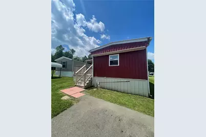 20 Jones Street #10, Stoneboro, PA 16153 - Photo 2