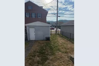 832 Maplewood Ave, Ambridge, PA 15003 - Photo 24