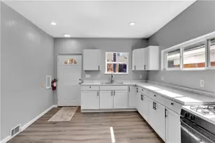 1406 Broadway Ave, Stowe Township, PA 15136 - Photo 10