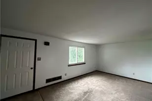 801 Ontario St, Glassport, PA 15045 - Photo 8