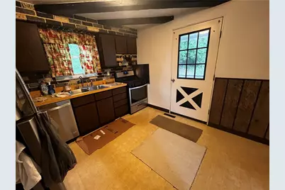 801 Ontario St, Glassport, PA 15045 - Photo 14