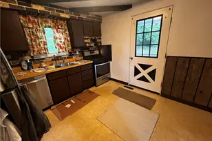 801 Ontario St, Glassport, PA 15045 - Photo 14