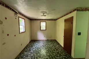 90 Grandview Ave Ext, White Township, PA 15701 - Photo 14