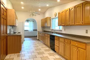 840 Lansberry Ct, Somerset, PA 15501 - Photo 14