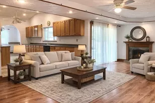 840 Lansberry Ct, Somerset, PA 15501 - Photo 8