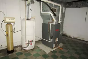 571 Grove Rd, Pittsburgh, PA 15147 - Photo 22