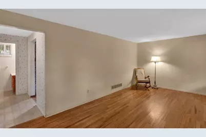 1449 Parkview Dr, Pittsburgh, PA 15101 - Photo 4