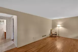 1449 Parkview Dr, Pittsburgh, PA 15101 - Photo 4