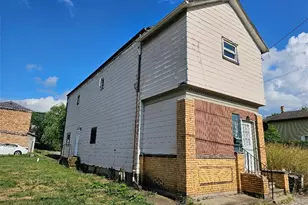 1424 4th Ave, Beaver Falls, PA 15010 - Photo 1