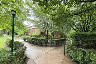 410 Sulgrave Rd, Pittsburgh, PA 15211 - Photo 24