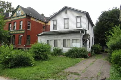 1470 3rd Ave, New Brighton, PA 15066 - Photo 2