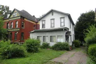 1470 3rd Ave, New Brighton, PA 15066 - Photo 2