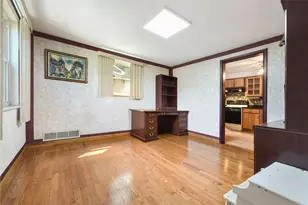 3931 Boulevard Dr, Pittsburgh, PA 15217 - Photo 10