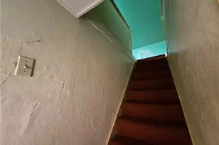 826 Parkwood Rd, Pittsburgh, PA 15210 - Photo 28