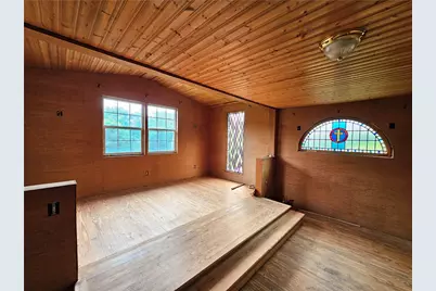 826 Parkwood Rd, Pittsburgh, PA 15210 - Photo 10