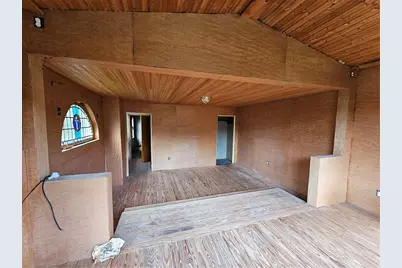 826 Parkwood Rd, Pittsburgh, PA 15210 - Photo 12