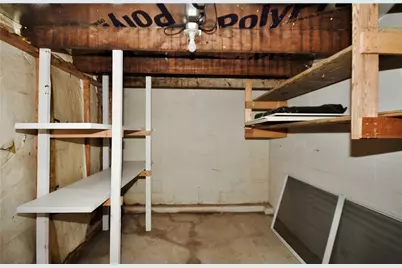 371 Chess St, Bridgeville, PA 15017 - Photo 10