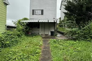 2118 Elsie St, Pittsburgh, PA 15210 - Photo 2