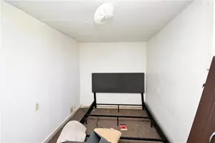 2118 Elsie St, Pittsburgh, PA 15210 - Photo 10