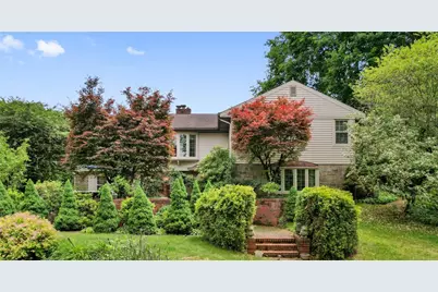 1026 Cambridge St, Harrison Township, PA 15065 - Photo 1