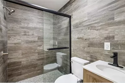 407 E Lincoln Avenue, New Castle, PA 16101 - Photo 30