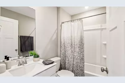 9719 Hopkins #12, Pittsburgh, PA 15090 - Photo 16