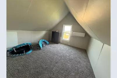 1230 Goe Ave, Pittsburgh, PA 15212 - Photo 12