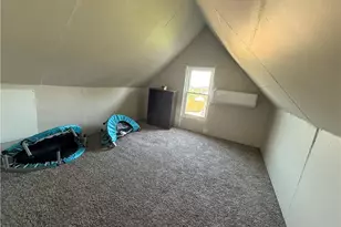 1230 Goe Ave, Pittsburgh, PA 15212 - Photo 12