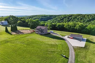 3405 Grandview Rd, Ellwood City, PA 16117 - Photo 1