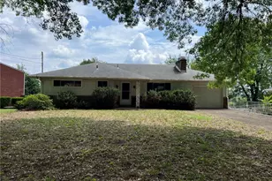 4415 McKenzie Dr, Monroeville, PA 15146 - Photo 1