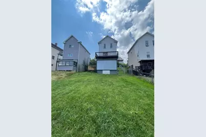 702 Sellers Avenue, Jeannette, PA 15644 - Photo 22