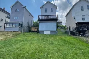 702 Sellers Ave, Jeannette, PA 15644 - Photo 22