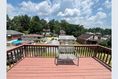 702 Sellers Avenue, Jeannette, PA 15644 - Photo 8