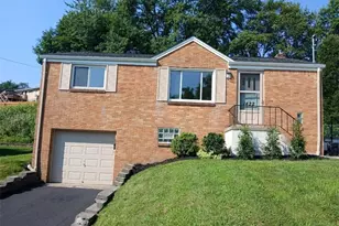 1422 Oak Dr, Pittsburgh, PA 15234 - Photo 1