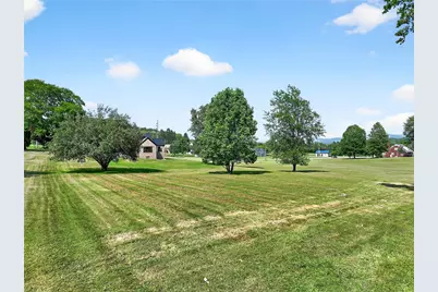 545 Vanderbilt Rd, Connellsville, PA 15425 - Photo 6