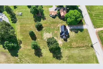 545 Vanderbilt Rd, Connellsville, PA 15425 - Photo 8