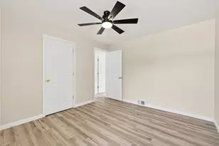 545 Vanderbilt Rd, Dunbar Township, PA 15425 - Photo 16