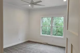 816 S 10th St, New Stanton, PA 15697 - Photo 12