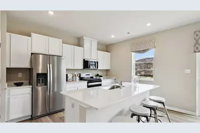 410 Curtis Court, New Stanton, PA 15639 - Photo 10