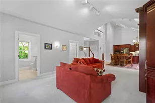 228 Highpointe Dr, Scott Township, PA 15220 - Photo 18