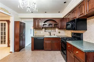 4045 Blue Willow, Hempfield Township, PA 15642 - Photo 10