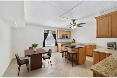 2120 Greentree Rd #610E, Scott Township, PA 15220 - Photo 2