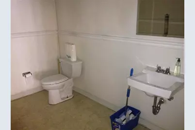 914 Seventh Avenue, Beaver Falls, PA 15010 - Photo 2