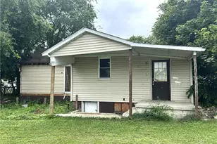 8 1/2 Apple St, Uniontown, PA 15401 - Photo 1